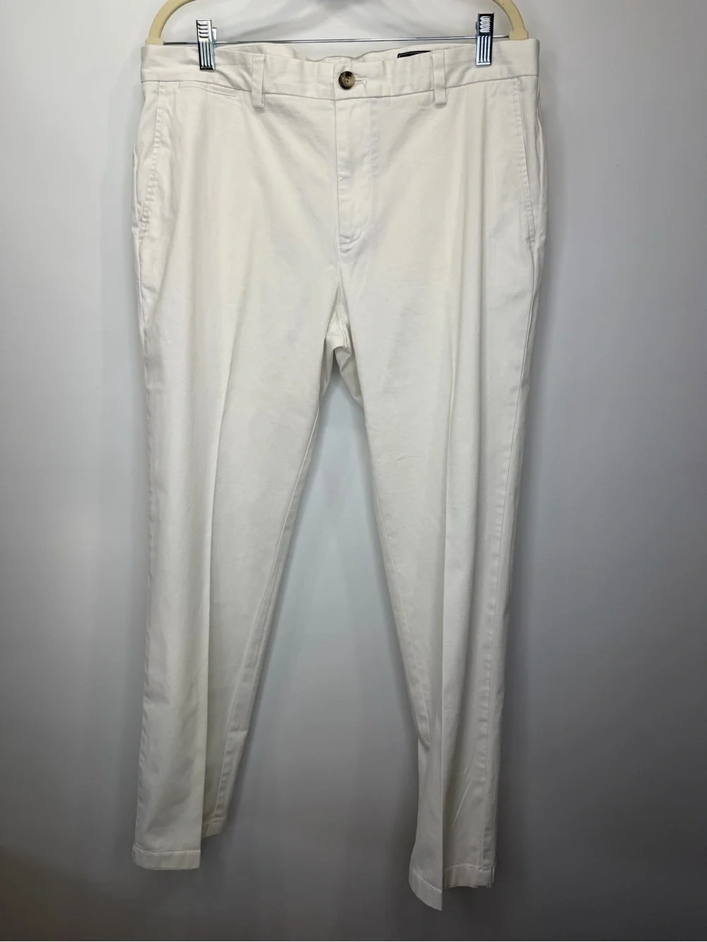 Vineyard Vines White Straight-Leg Coastal Pant - Picture 2 of 13